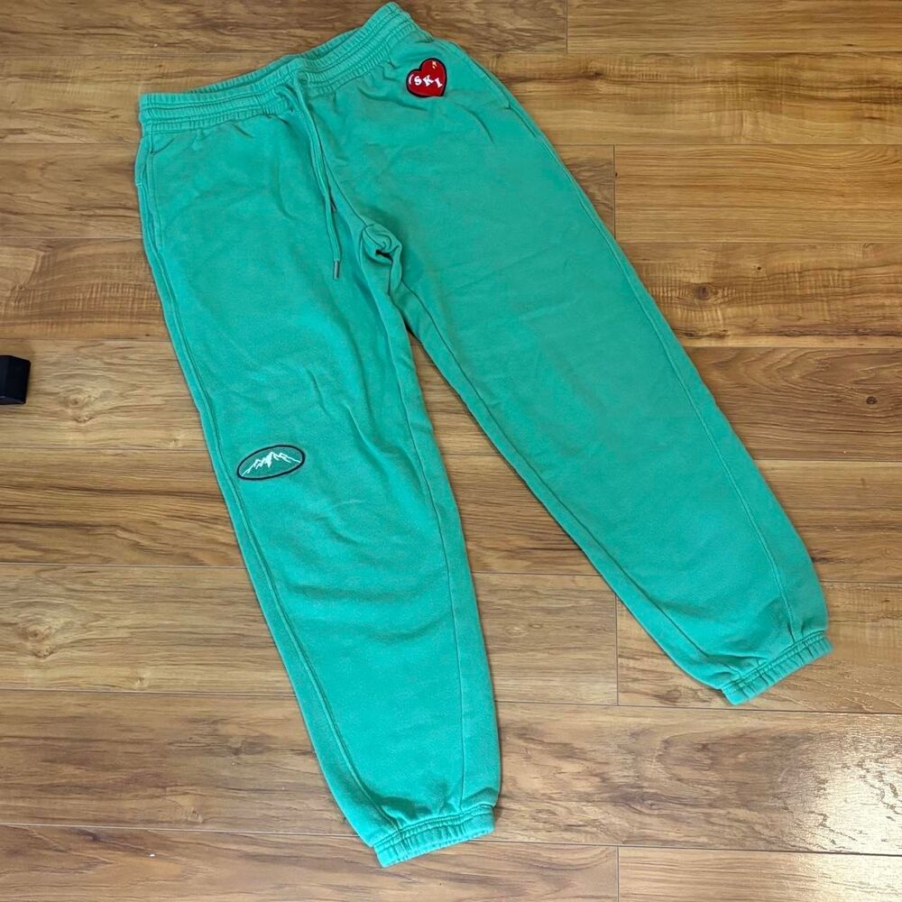 Aerie XS Women's Green cuffed Joggers sweatpants patches cozy comfy fall skater